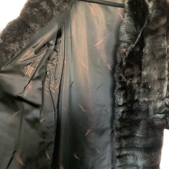 A.J. Lipsey, Inc. Beverly Hills Mink Fur Coat - Picture 12 of 13